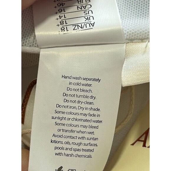 Artesands April Spritz Delacroix Bikini Top Cross Front Floral White Size 14 NEW - Picture 4 of 5